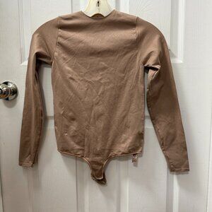 Skims Essential Long Sleeve Crew Neck Bodysuit size S/M